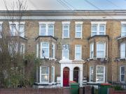 3 bedroom maisonette for sale
