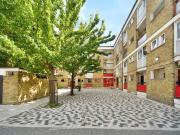 3 bedroom maisonette for sale