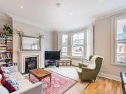 3 bedroom maisonette for sale