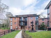 3 bedroom maisonette for sale in Adderstone Crescent,...