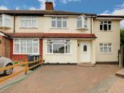 3 Bedroom Maisonette For Sale In Enfield