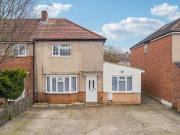 3 bedroom maisonette for sale in Preston Road, Slough, SL2