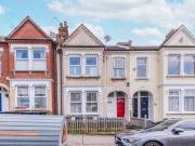3 Bedroom Maisonette For Sale In Thornton Heath
