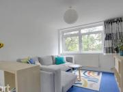 3 bedroom maisonette for sale in Trafalgar Drive...