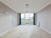 3 bedroom maisonette for sale in West Cliff Road,...
