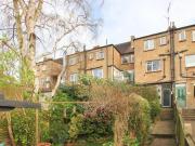 3 Bedroom Maisonette For Sale In West Wickham