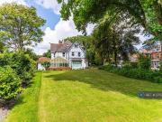 3 bedroom maisonette to rent