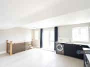 3 bedroom maisonette to rent