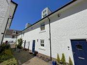 3 bedroom mews for sale