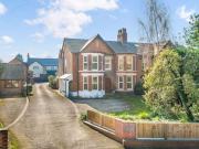 3 bedroom mews for sale