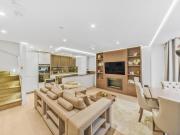 3 bedroom mews for sale