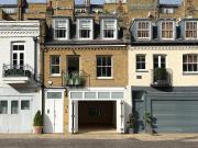 3 bedroom mews for sale