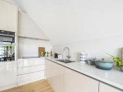 3 Bedroom Mews Property For Rent In Clapham Park