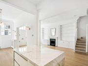 3 Bedroom Mews Property For Rent In London