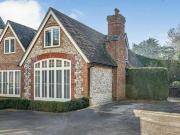 3 Bedroom Mews Property For Sale In Greyfriars Lane,...
