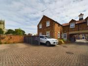3 Bedroom Mews Property For Sale In Hull