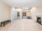 3 bedroom mews to rent 3 bedroom mews to rent