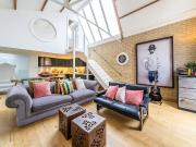 3 bedroom mews to rent