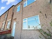 3 bedroom Mid Terrace House for sale, Beech Grove,...