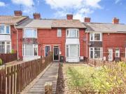 3 bedroom Mid Terrace House to rent, Beverley Gardens,...