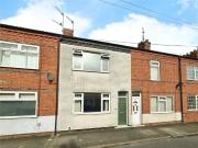 3 bedroom Mid Terrace House to rent, Beverley Street,...