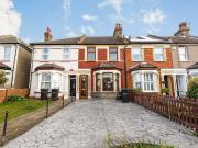 3 bedroom Mid Terrace House to rent, Dover Road,...