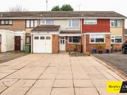 3 Bedroom Mid Terraced House For Rent
