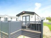 3 Bedroom Mobile Home For Sale In South Cerney,...