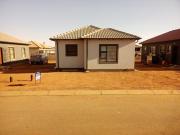 3 bedroom on the market in protea glen
