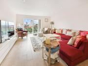 3 bedroom penthouse for rent in Chelsea Village, Fulham...