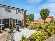 3 bedroom end of terrace house for sale in Cornwallis...