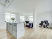 3 Bedroom Penthouse For Sale In South Kensington, London