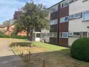 3 bedroom flat for rent in Cliftonville Court,...
