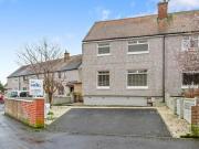 3 Bedroom Property For Sale In Cowie, Stirling