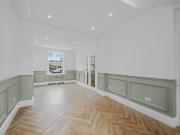 3 bedroom property in Cold Harbour, London, E14 £3,500...