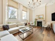 3 bedroom property in Courtfield Gardens, South...