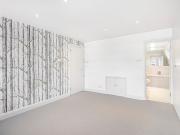 3 bedroom property in Crown Lodge, 12 Elystan Street,...