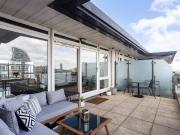 3 bedroom property in Dolphin House, Smugglers Way,...