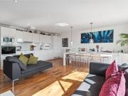 3 bedroom property in Grand Canal Apartments, 56 De...