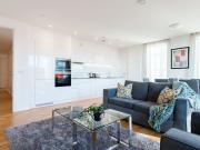 3 bedroom property in Millharbour, London, E14 £5,600...