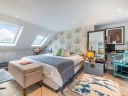 3 bedroom property in North Worple Way, East Sheen,...