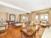 3 bedroom property in Palace Court, 250 Finchley Road,...