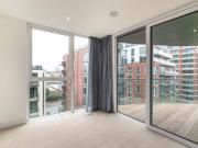 3 bedroom property in Pinnacle House, Juniper Drive,...