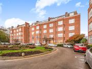 3 bedroom property in Ross Court, 83, Putney Hill,...