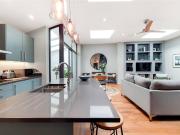 3 bedroom property in Sefton Street, London, SW15 £4,250...