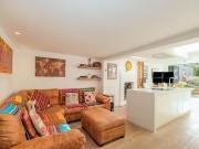 3 bedroom property in Shepperton Road, London, N1 £4,500...