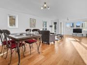 3 bedroom property in St. Davids Square, London, E14...