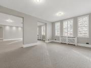 3 bedroom property in St Mary Abbots Court, Warwick...