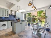 3 bedroom property in St. Pauls Road, Islington, London,...