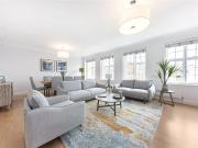 3 bedroom property in Stafford Court, Kensington High...